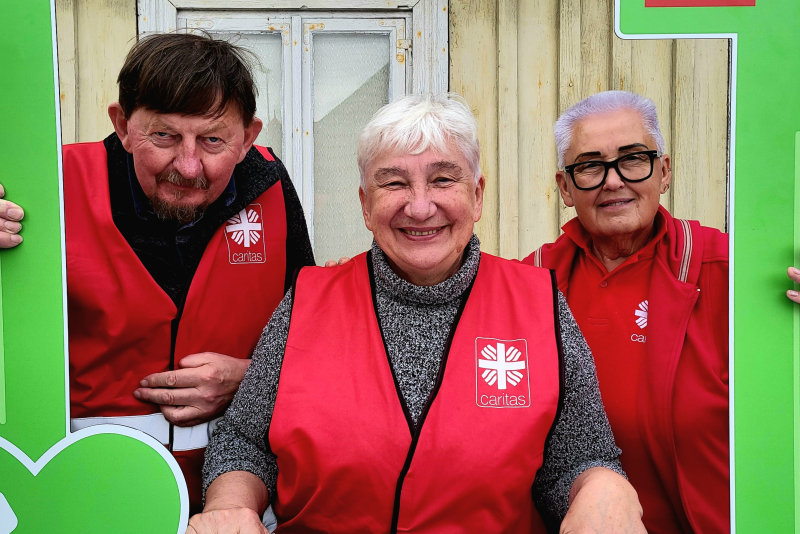 „Caritas klauso“ savanoriai budėjo ir per šventes
